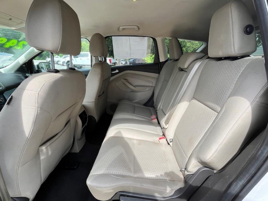 2017 Ford Escape SE - Photo 9