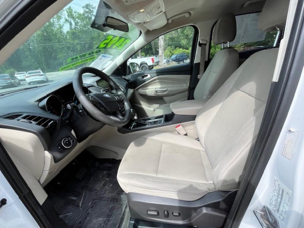 2017 Ford Escape SE - Photo 8