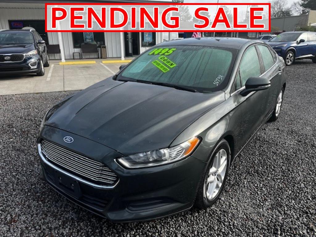2016 Ford Fusion SE