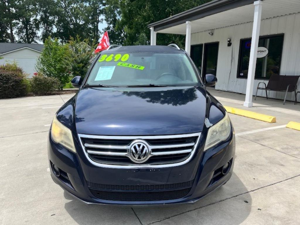 2011 Volkswagen Tiguan SE's photo